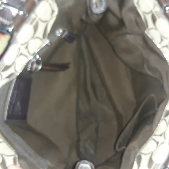 COACH SIGNATURE PLEATED BUCKLE TOTE F15047 - Picture 6 of 7